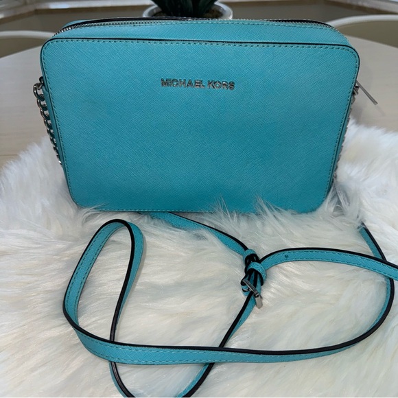 Michael Kors Handbags - Like New Michael Kors MK Crossbody